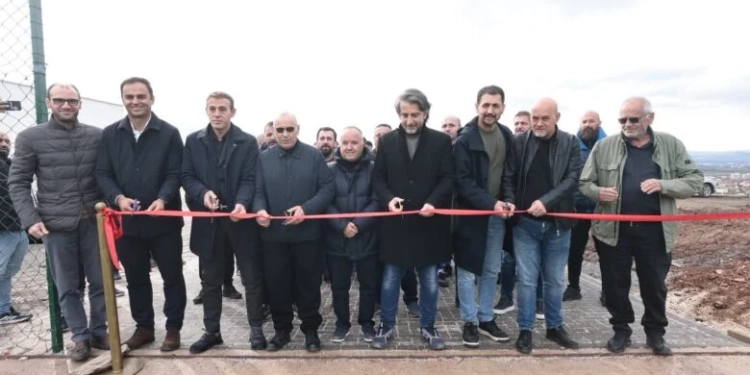 Investimi i madh i Përparim Ramës, përurohet stadiumi fantastik i Prishtinës së Re