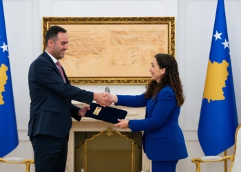 Askush nuk beson në formimin e qeverisë “Konjufca 1”, përveç presidentes Osmani