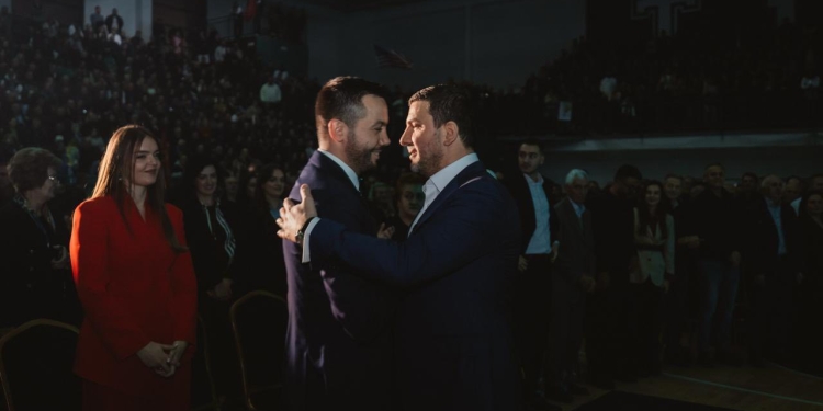 Memli Krasniqi nga Mitrovica: Ky është qyteti që nuk thyhet, nuk frikësohet e nuk blihet