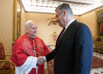 Presidenti kroat pas takimeve me Papën dhe Sekretarin e Vatikanit: Kudo që shkoj e kërkoj njohjen e Kosovës