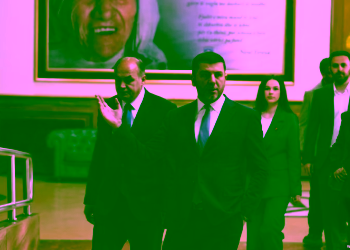 Çfarë po ndodh në Partinë Demokratike të Kosovës?