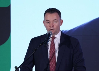 Peci “i hyn lakrave” në fjalimin e tij – përmend Rusinë, Serbinë, Radojçiqin dhe betejën e Isa Boletinit