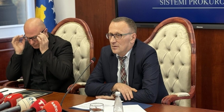 Hajdaraj i bën thirrje presidentes të mos ndërhyjë në punët e sistemit prokurorial: Askush s’është kërcënuar e shantazhuar