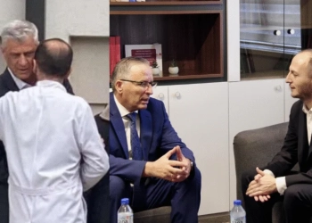 I bashkohet PDK-së mjeku që i qëndroi afër Thaçit, Adriatik Berisha