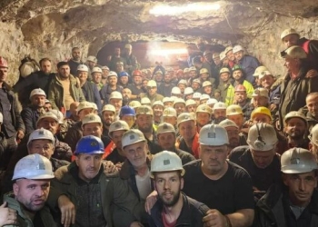 Minatorët kërkojnë rritje të pagave: Rrezikojmë jetën dhe shëndetin në kushte të vështira, s’ka ligj të veçantë që na mbron