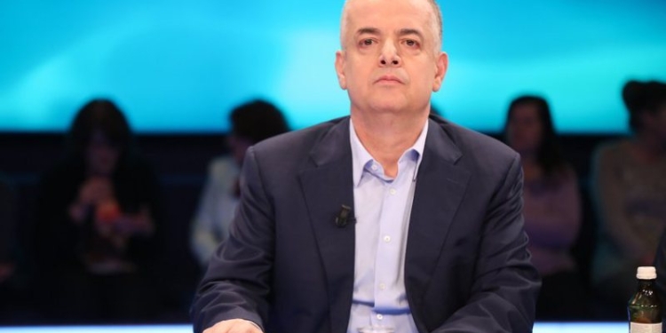 Nazarko për Fatos Nanon: Ka dhënë kontribut të jashtëzakonshëm në ndihmë të Kosovës