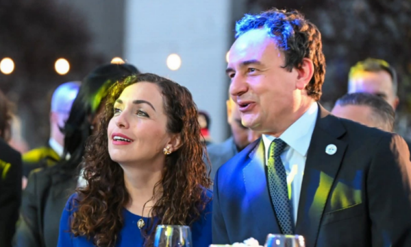 Me deklarimet e saj për buxhetin, Vjosa Osmani shihet haptas e rreshtuar kah Albin Kurti dhe Vetëvendosja