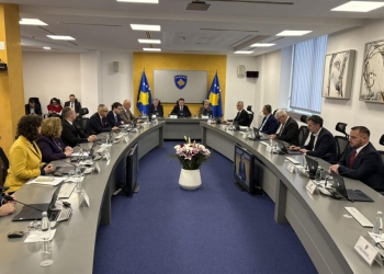 Kurti thotë se municionet e para  ‘Made in Kosova’ do të prodhohen në fund të vitit 2026