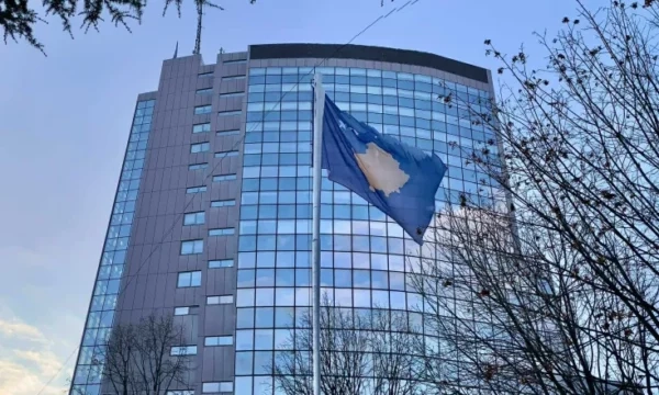 Partitë politike a do t’i hyjnë garës vetëm apo me koalicione?