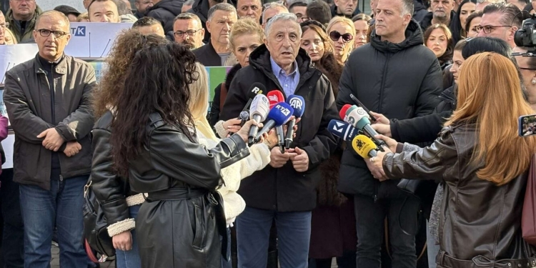 “Të kërkosh pagë nuk është privilegj, por lutje për të jetuar”, Jasharaj: Inati i qeverisë ndaj sindikatave po vazhdon edhe me punëtorët e RTK-së
