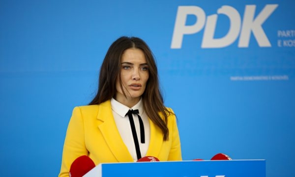Musliu-Shoshi i thotë Konjufcës: Mos na e shisni dështimin për patriotizëm