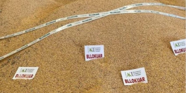 Shqipëria bllokon 25 ton misër me aflatoksinë që vinte nga Serbia