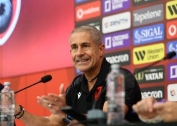 Përballja me Poloninë, Sylvinho i quan 90 minuta të gjata