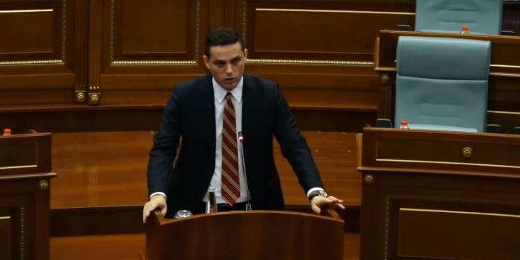 Gruda përplaset me Muratin: As punën si ekonomist s’e ke bo mirë