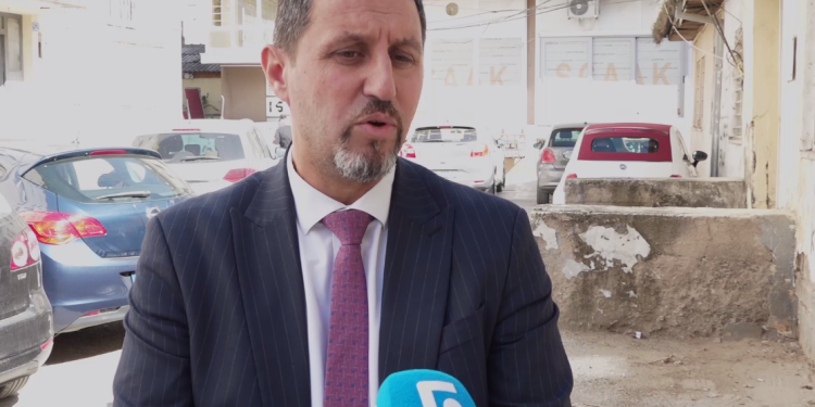 Hoxha për sulmin në Ibër-Lepenc: Sulmet shkatërruese janë strategji për tensione në dialogun e ardhshëm