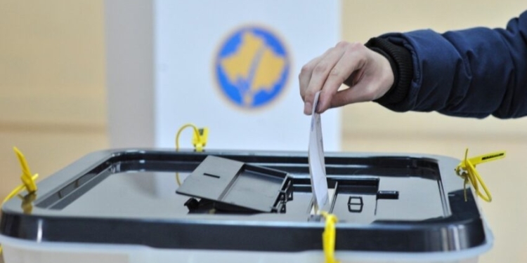 Mbi 1 mijë e 600 të rinj votojnë për herë të parë për balotazhin e 9 nëntorit