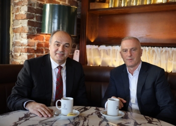 Enver Hoxhaj dhe vëllai i Hashim Thaçit japin mesazh shprese