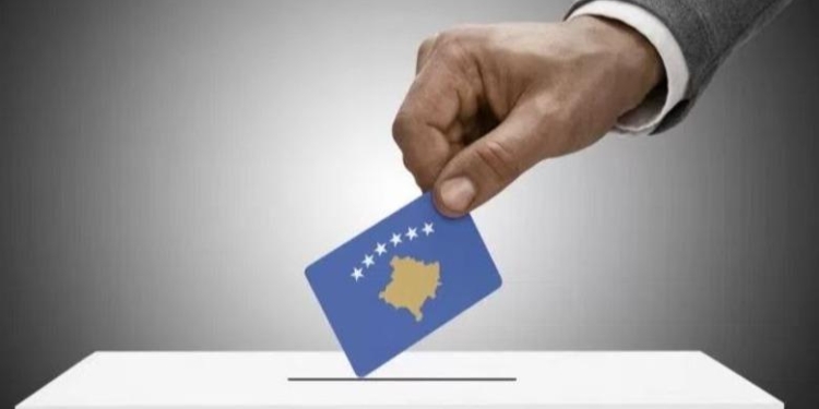 KQZ përditëson të dhënat: Mbi 220 mijë qytetarë votuan deri në orën 13:00