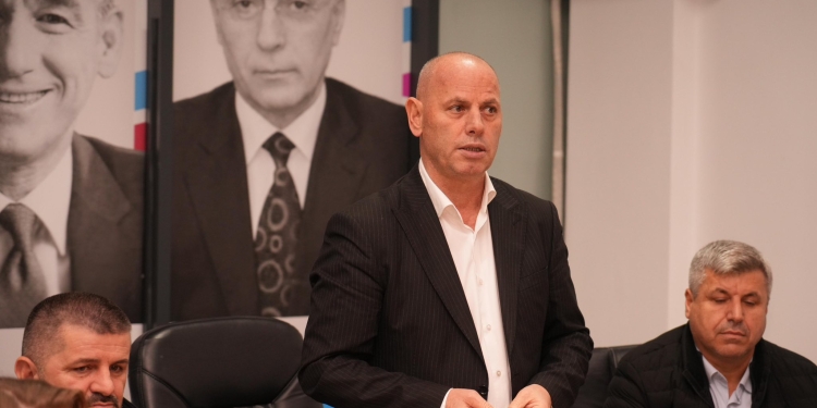Lladrovci: Për PDK-në dhe Bedri Hamzën më 9 Shkurt, me synim të tejkalimit të 20 mijë votave në Drenas