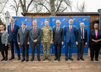 Komandanti i KFOR-it takon ambasadorët e QUINT-it, diskutojnë për situatën e sigurisë