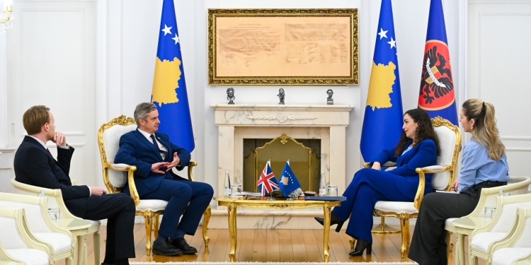 Kosova dhe Britania së shpejti me marrëveshje strategjike në mbrojtje, siguri dhe tregti