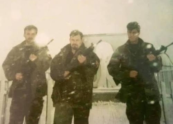 Buja publikon foto me Thaçin dhe Limajn: Bashkimi bën fuqinë