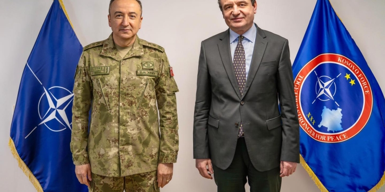 Ulutash thekson angazhimin e palëkundur të KFOR-it për sigurinë e Kosovës