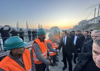 Përurohet ura e re për këmbësorë mbi lumin Ibër, Kurti bashkë me Pecin e Durmishin e prejnë shiritin