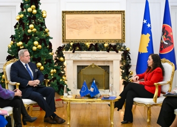 Osmani pret në takim Terras: Vazhdimi i masave mbetet i pashpjegueshëm, i padrejtë dhe i paarsyeshëm