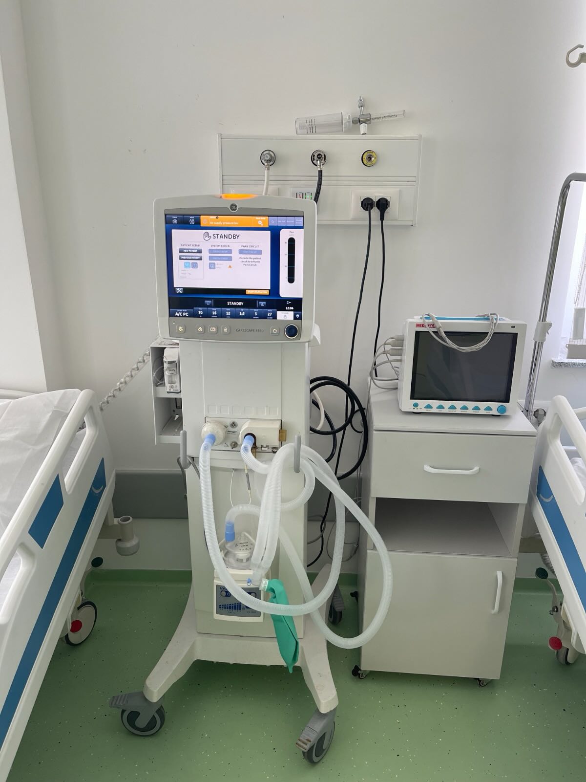 Arben Vitia: Spitali i Prizrenit drejt transformimit të plotë me mbi 11 milionë euro investime