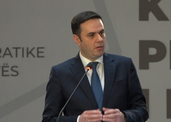 “LDK gati të marr timonin”, Abdixhiku kërkon unitet, premton stabilitet institucional