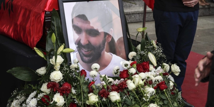 Pas dëmtimit të varrit të Deharit, reagon VV: Jemi në pritje të hetimeve