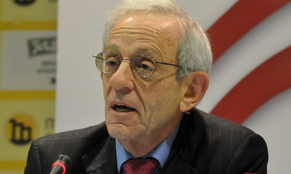 Serwer “miraton” gjykimin e amerikanëve për Kurtin