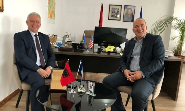 LVV e PDK e zyrtarizojnë koalicionin në Podujevë, një ditë pas zgjedhjeve parlamentare