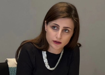 Ymeri: Vendi vendosi me përzanë rininë, duke duartrokit Kurtin e duke marrë 100 euro