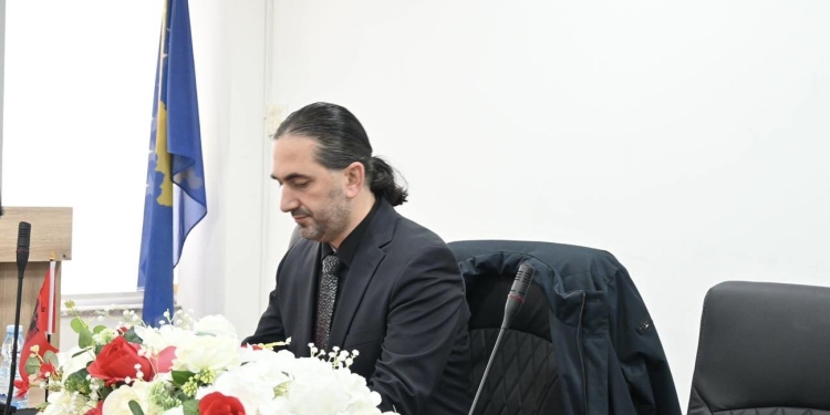 Pushteti i VV-së në Fushë Kosovë e zgjedh kryesuesin e Kuvendit edhe me votën e Listës Serbe