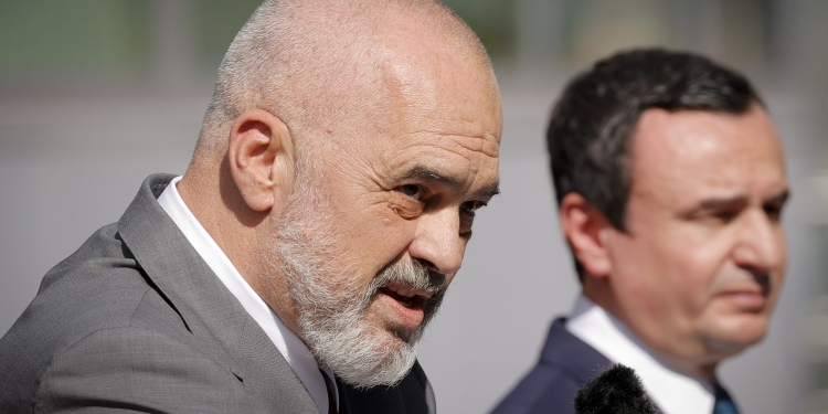 Rama: Do të ishte mirë të kemi një mbledhje mes dy qeverive, Kurtin e kam uruar personalisht