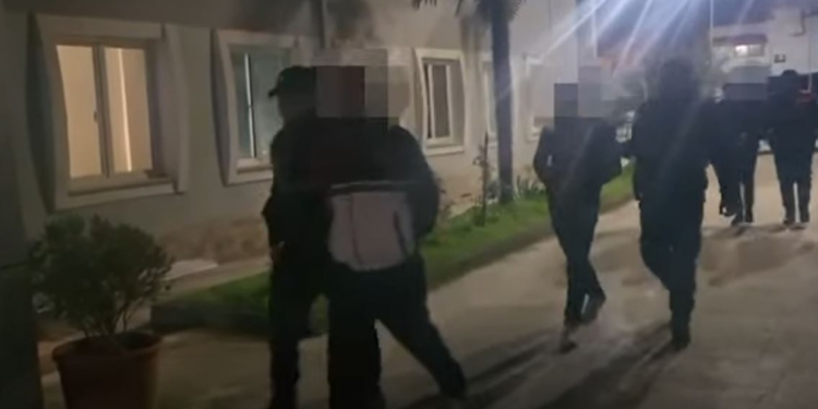Zbulohet arsyeja e pengmarrjes së kosovarit në Vlorë, si e shpëtoi e motra, konflikti nisi që në Suedi
