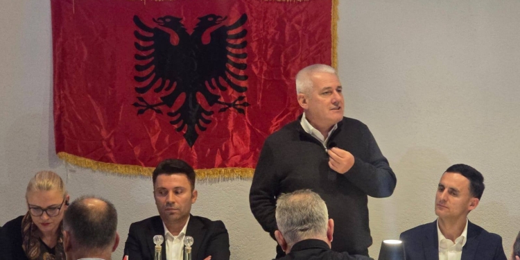 Sveçla s’i përfill ligjet gjermane, zhvillon fushatë tek mërgata atje përkundër paralajmërimit të ambasadës