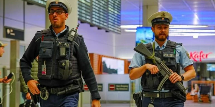 Siguria ajrore gjermane e shqetësuar: Rrezik nga kërcënimi i dronëve