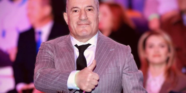 Ragip Xhaka dorëhiqet nga posti i kryetarit të PDK-së në Zvicër