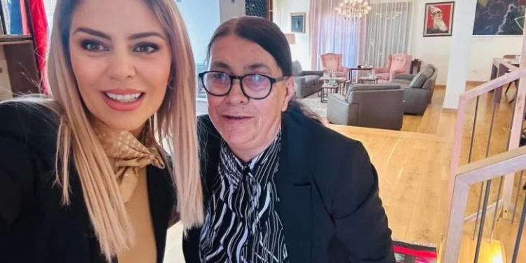 Deliu publikon foto me Nënën Rukë të Haradinajve: Është nënë e heronjve