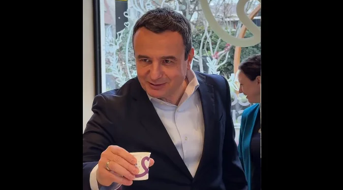 “Pak mbi gjysmë”: Kurti tregon çfarë espresso pi