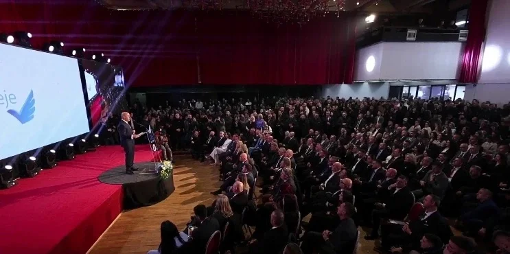 Haradinaj premton dyfishim të pagave për të gjithë deri në vitin 2029