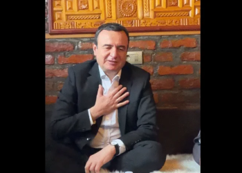 “Hajde byjrum”: Kurti viziton Skenderajn, vlerëson lartë dëshmorët dhe veteranët e UÇK-së