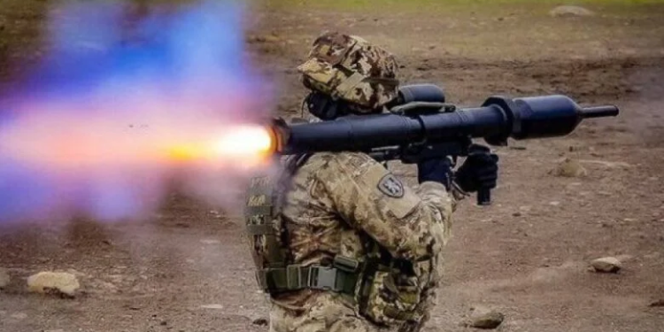 Kosova pranon armatim modern kundërtank “Panzerfaust 3” nga Gjermania