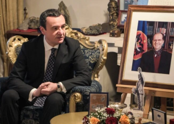 Kurti: Po të ishte gjallë Rugova, nuk do të refuzonte bashkëpunimin me mua
