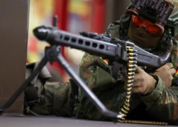 Gjermani: Ushtrisë i vidhen 20 mijë fishekë nga një kamion