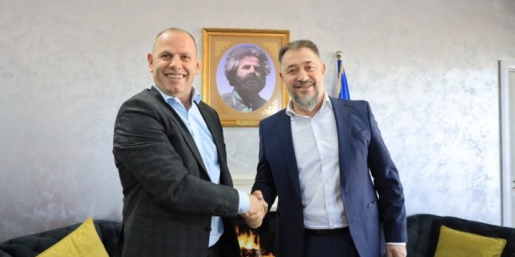 Sami Lushtaku për Ramiz Lladrovcin: Ai nuk është PDK