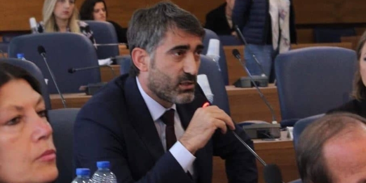 Lahu zbulon të pathënat për garën e tij në ZRRE – “Kurti më tha ku dashte me shku në ZRRE pa lejen e kryeministrit?”